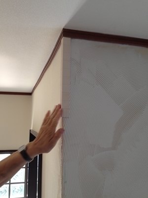 116玄関部エコカラット役物貼り_R.jpg